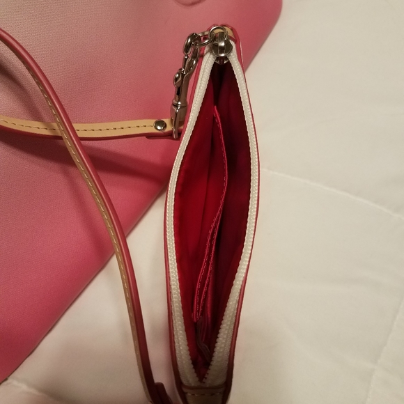 Pink and white Coach w/ Coin Purse - Picture 10 of 16